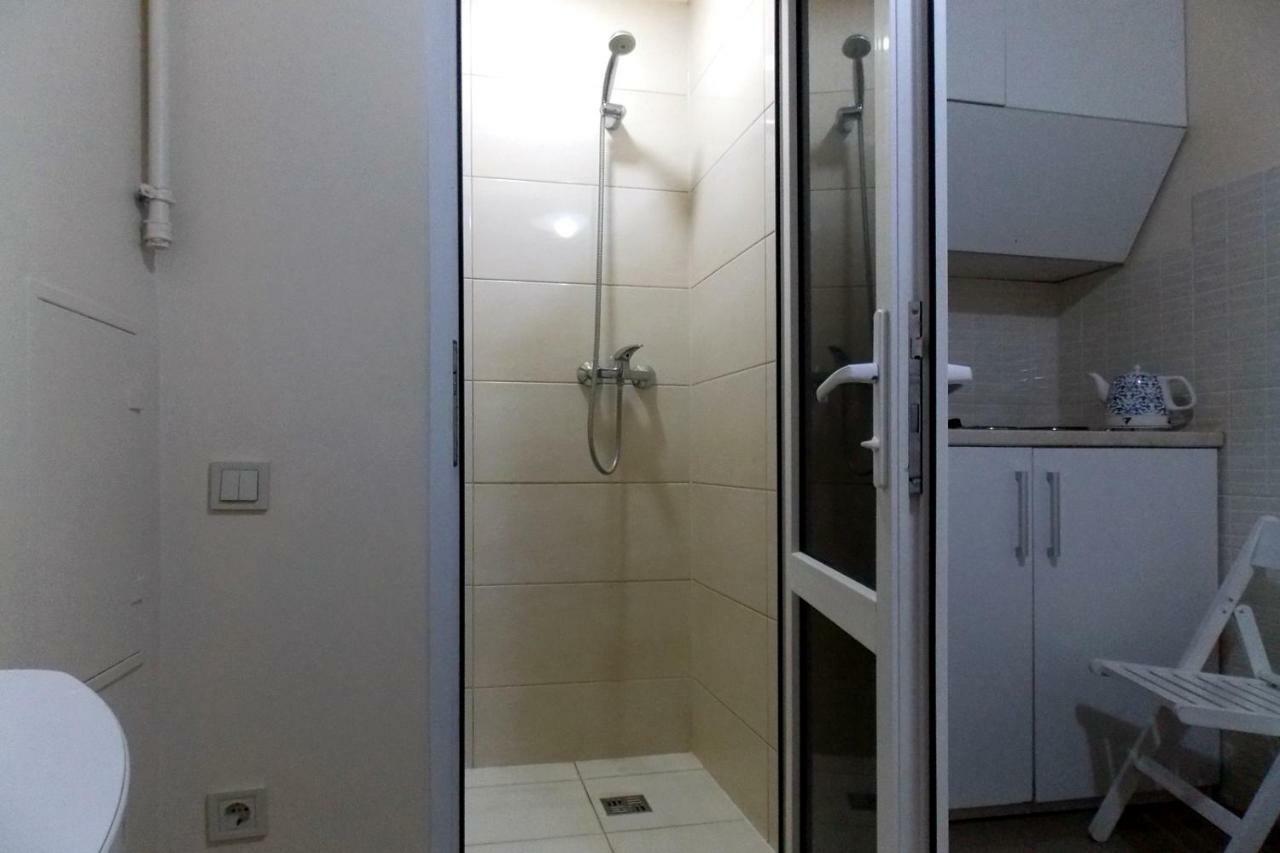 Compact Studio In The City Center Apartamento Lviv Exterior foto