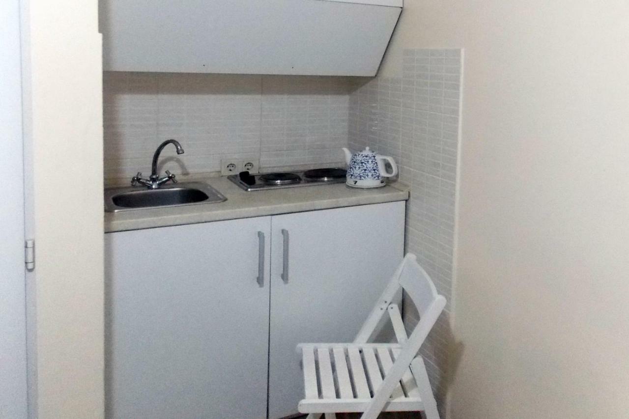 Compact Studio In The City Center Apartamento Lviv Exterior foto